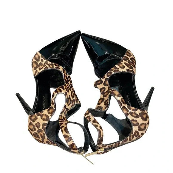 Tamara Mellon Black Patent Heels with Leopard Accents - Picture 6 of 9
